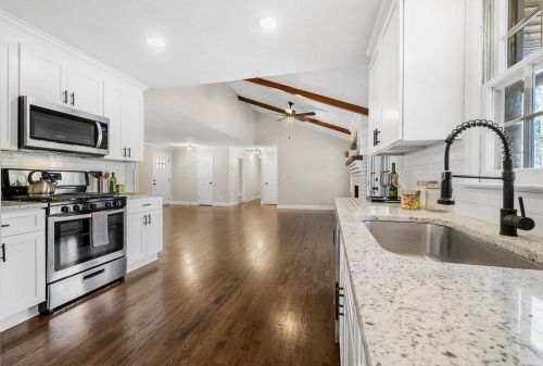 3740 High Pt Ln, Atlanta GA  30331-7906 exterior