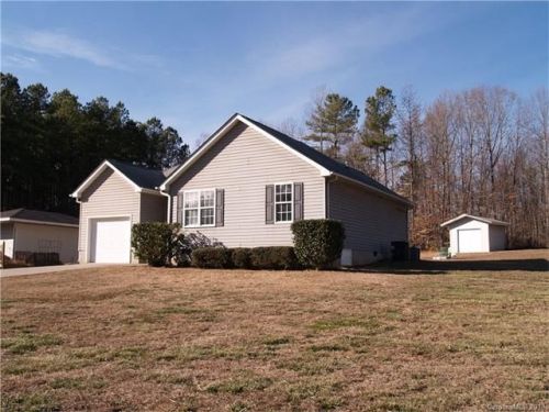 195 Brook Creek Dr, Bells Cross Roads, NC 28166-7710