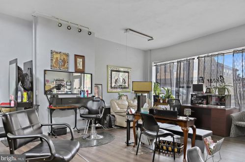 216 Carlisle St, Hanover PA 17331-2448 exterior