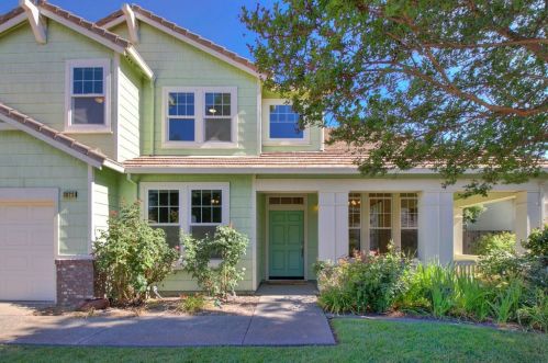 3023 Donato Ln, Davis, CA 95618-6552