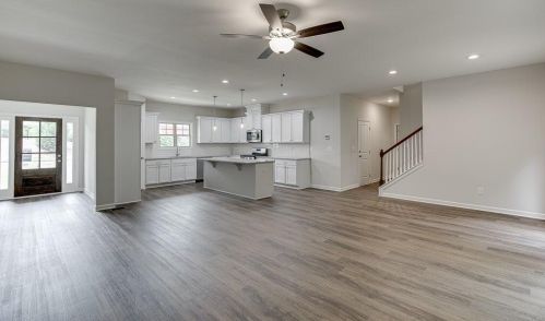 601 Lakeview Bnd Cir, Jefferson GA  30549-7061 exterior