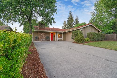 3509 Lillard Dr, Davis, CA 95618-4914