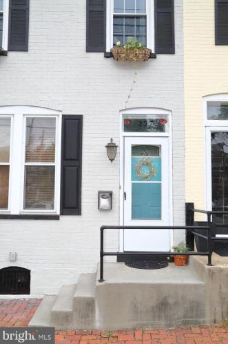 237 Cherry St, Lancaster PA  17602-2725 exterior