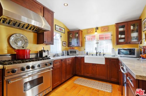 1250 Ethel St, Glendale CA  91207-1824 exterior