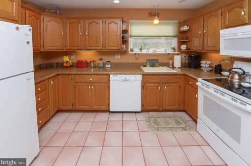 226 Nassau Dr, Haddonfield NJ exterior