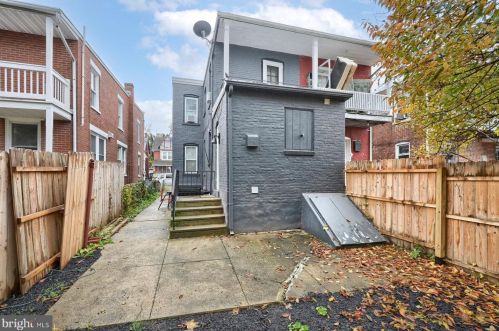 411 Ross St, Lancaster PA  17602-1943 exterior