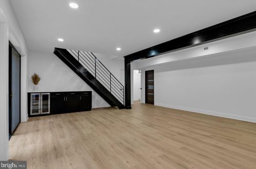 16 Stokes Ave, Camden NJ  08108-3337 exterior