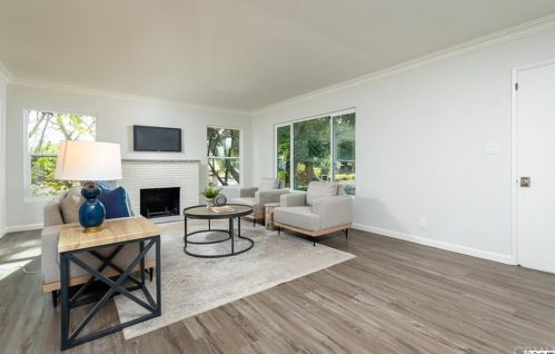 5124 Ln Crescenta Ave, Glendale CA 91214-2117 exterior