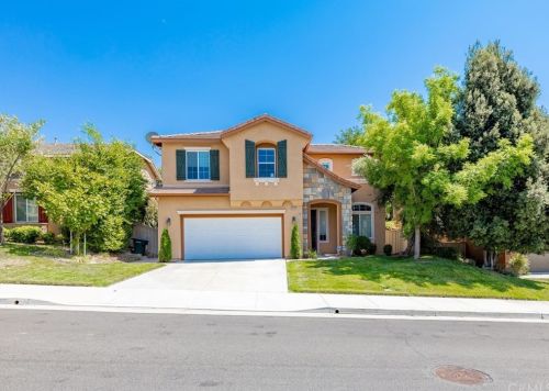 32841 Vine St, Temecula, CA 92592-3332