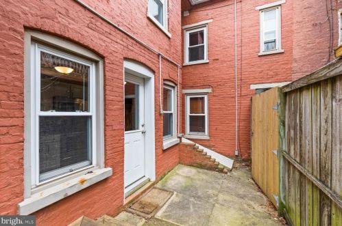 321 Walnut St, Lancaster PA  17602-2403 exterior