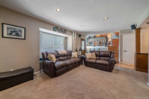 6163 Mineral Dr, Englewood CO 80112-3306 exterior