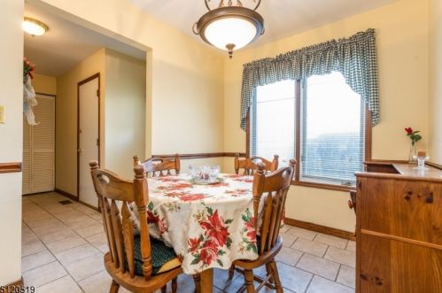 23 Peach Ct, Flemington, NJ 08822-3006