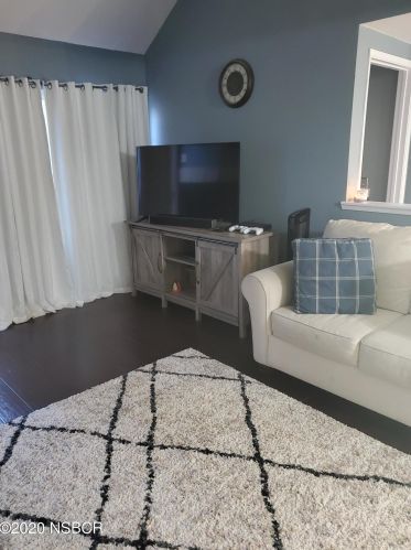 2429 Country Ln, Santa Maria, CA 93455-1655