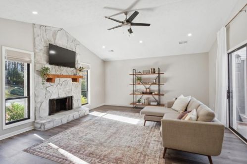 754 Helen St, Marietta, GA 30064-2148
