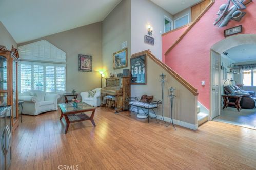 2128 Sunrise Cir, Upland CA 91784-7334 exterior