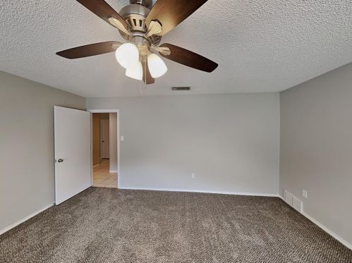 4919 Ledgestone Dr, Fort Worth TX  76132-2014 exterior
