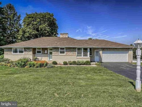 347 Randolph Dr, York, PA 17403-4613