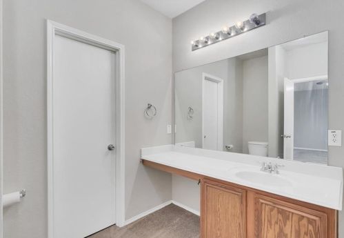 5712 Country Valley Ln, Fort Worth TX  76179-7361 exterior