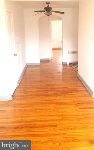 1026 Longshore Ave, Philadelphia PA  19111-4413 exterior