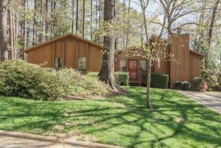 6404 Lakeway Dr, Raleigh, NC 27612-6529