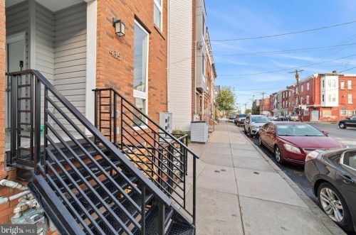 435 Berks St, Philadelphia, PA 19122-2220