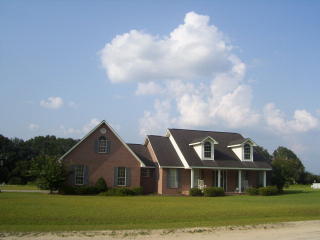 26 Leslie Dr, Waycross, GA 31503-2959