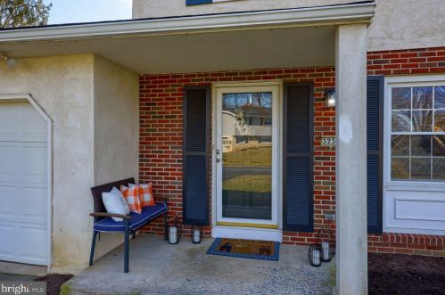 3236 Randy Rd, Lancaster PA  17601-1408 exterior