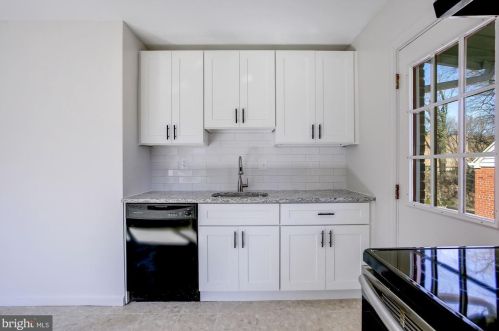 1707 Lansdowne Way, Silver Spring MD 20910-1440 exterior