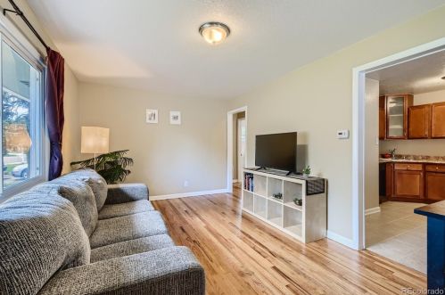 2650 Knox Ct, Denver, CO 80219-5841