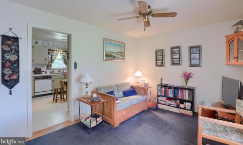 1845 Rockford Ln, Lancaster PA  17601-5028 exterior