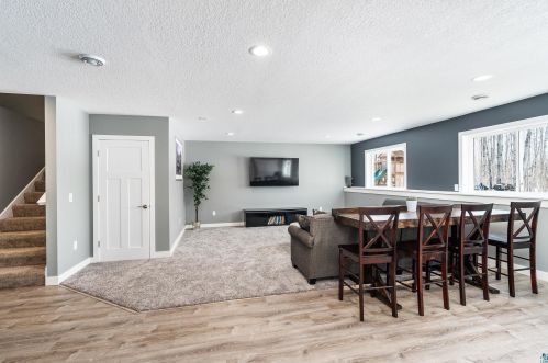 4966 Trails End Dr, Duluth MN  55811-3688 exterior