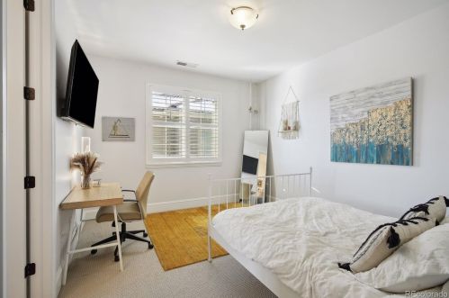 5925 Olive Cir, Englewood CO  80111 exterior