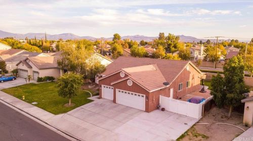 1072 Sun Up Cir, San Jacinto, CA 92582-3177