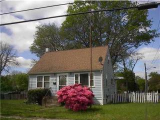 36 Kossuth St, Piscataway, NJ 08854-2505