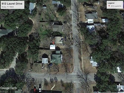 612 Laurel Dr, Fife, TX 76825-4731