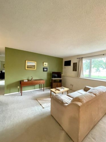 1801 113th Ave, Minneapolis, MN 55433-3739