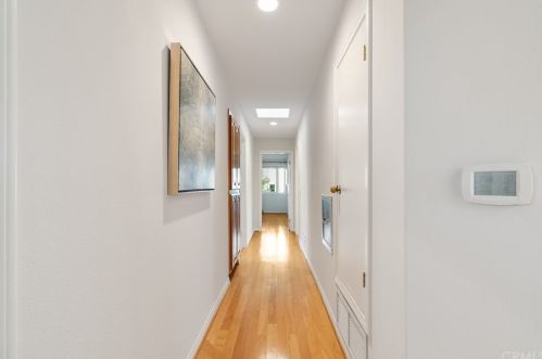 289 Owens Dr, Anaheim CA  92808-1327 exterior