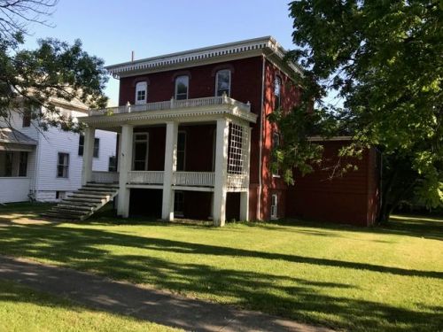 138 Orleans St, Paxton, IL 60957-0015
