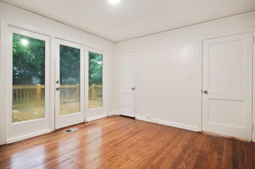 1678 Bridgeport Dr, Atlanta GA  30318-3332 exterior