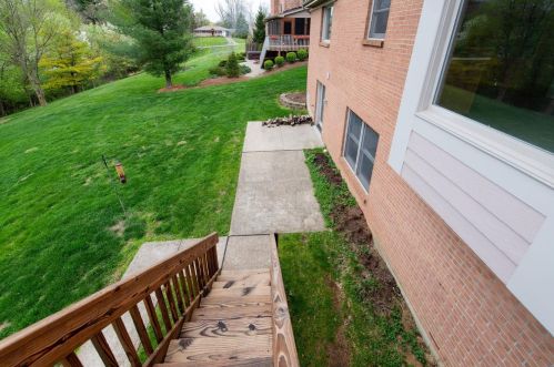 6236 Ashbourne Pl, Cincinnati OH 45233-4455 exterior