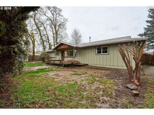 760 Edwards Dr, Dundee, OR 97115-9638