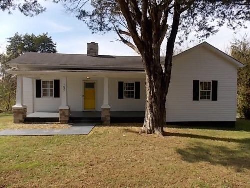 1027 Meadville Trl, Halifax, VA 24558-2931