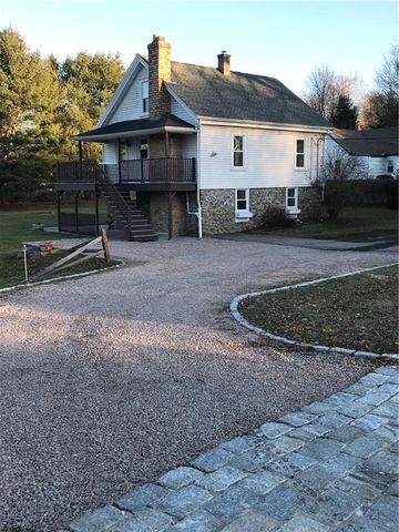 4 Woody Hill Rd, Westerly, RI 02891-5901