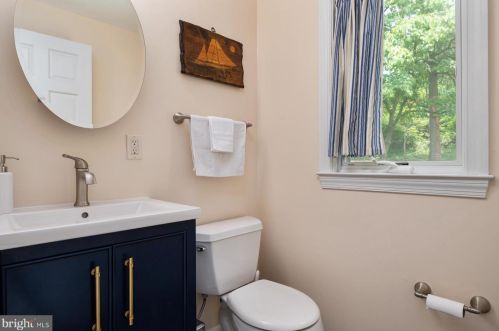 1331 Argyll Dr, Arnold MD  21012-2102 exterior