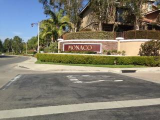 1066 Positano Ave, Anaheim CA  92808-1537 exterior