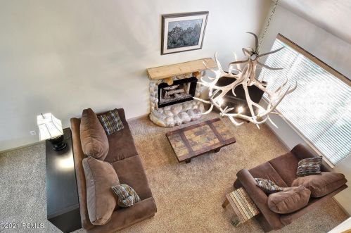 8028 Springshire Dr, Park City UT 84098-5396 exterior