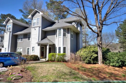 202 Ivy Green Ln, Marietta, GA 30067-3909