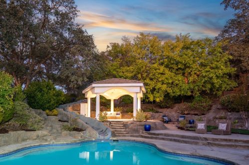 429 Powers Dr, Folsom, CA 95762-4438