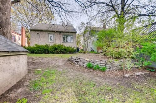 1116 James Ave, Saint Paul MN  55105-2917 exterior