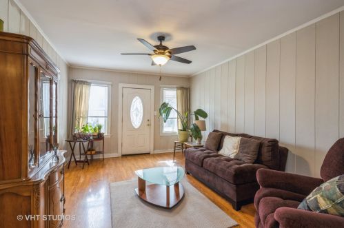 3922 Sunnyside Ave, Brookfield, IL 60513-2025